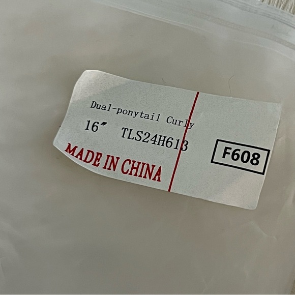 Claw Clip On Synthetic Curly Ponytail - Picture 10 of 10